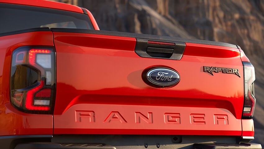 ford-red-f150-cargo-tray